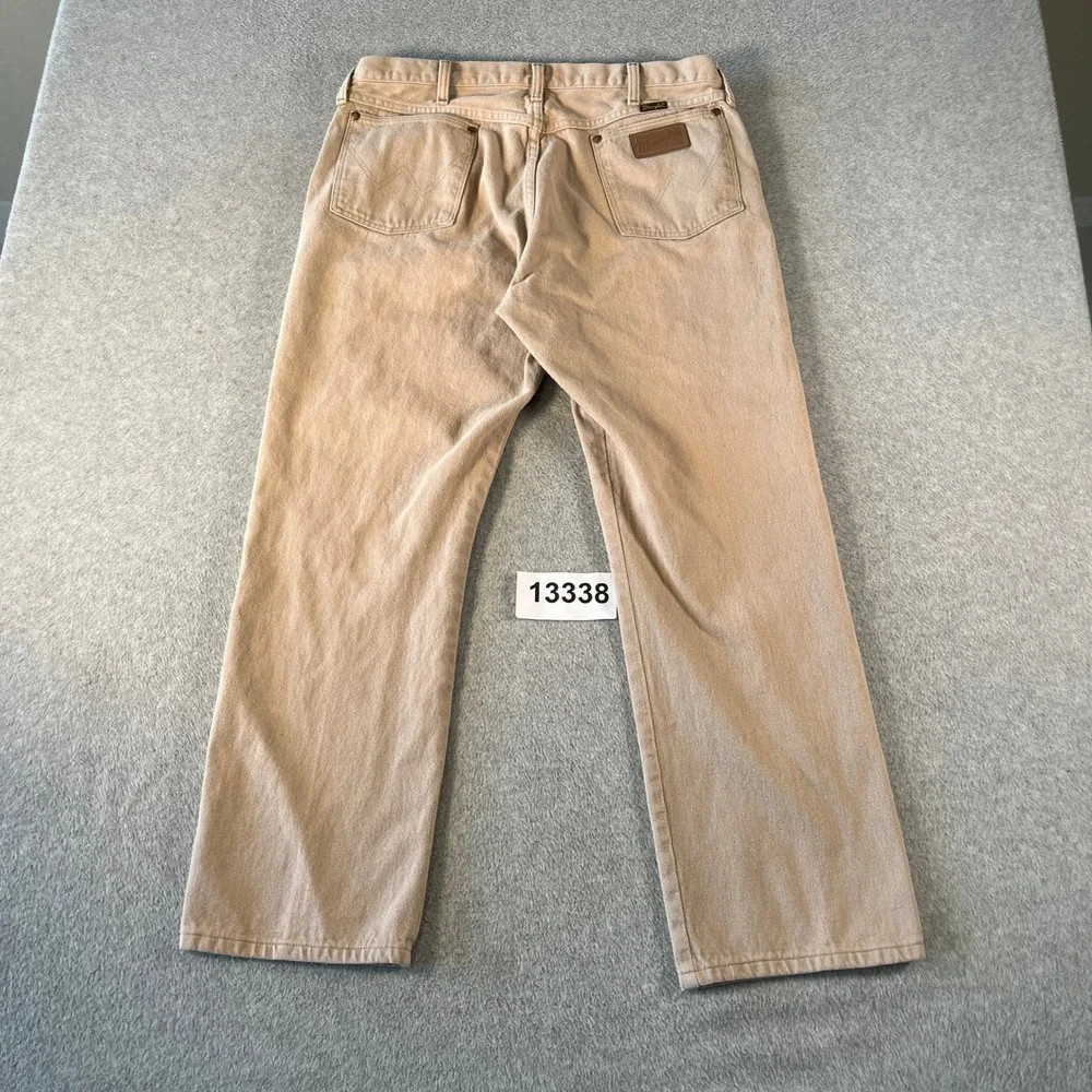 Wrangler Jeans Mens 38x30 Tan Excellent Vintage 13MWZTN Made in USA Cowboy Cut